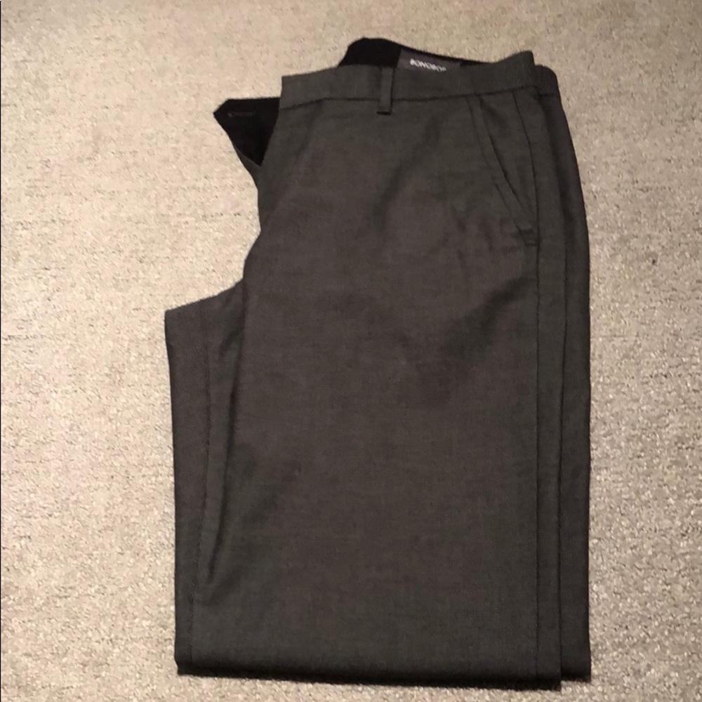 Bonobos grey dress pants. 32/32 athletic fit.
